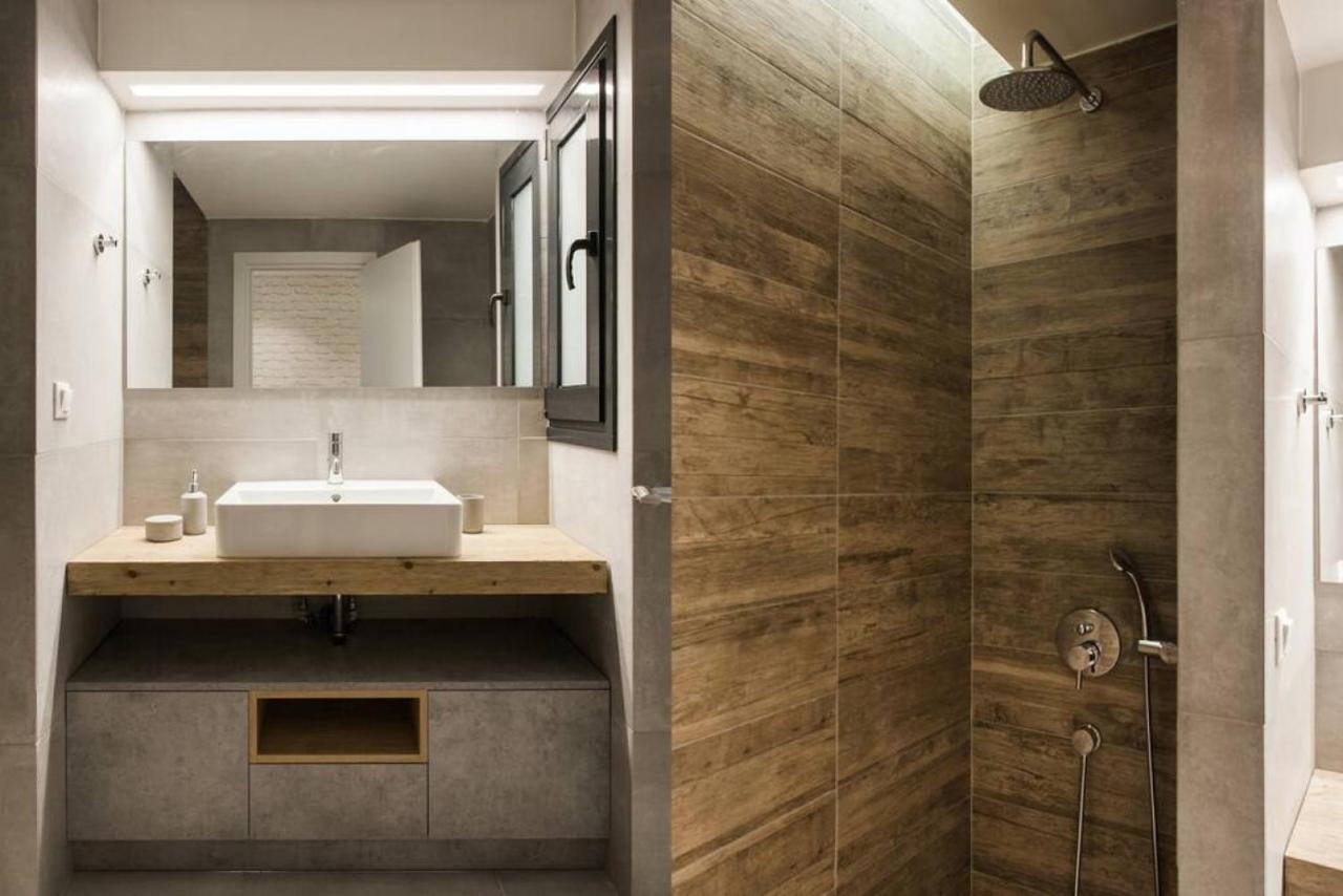 Chic Apartment - Strolling To The Athenian Streets Atenas Exterior foto